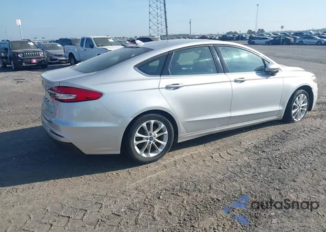 2019 Ford Fusion Se z USA, uszkodzony, nr VIN 3FA6P0H7XKR271518